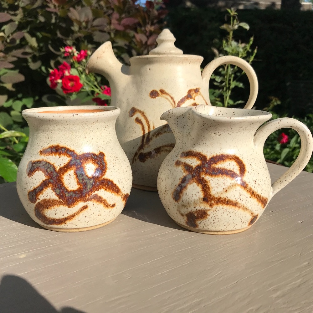 Unique! Vintage tea pot with creamer and sugar pot